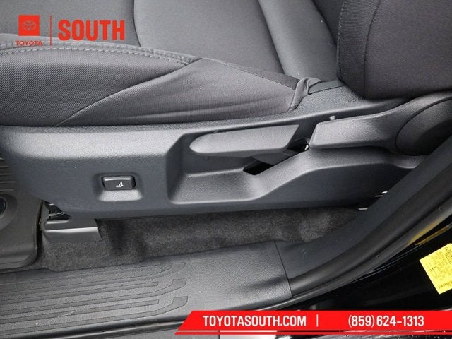 2026 Toyota Tacoma 4WD SR5