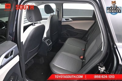 2025 Volkswagen Taos SE