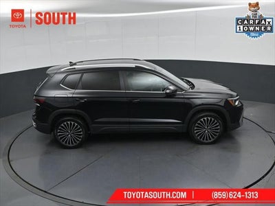 2025 Volkswagen Taos SE