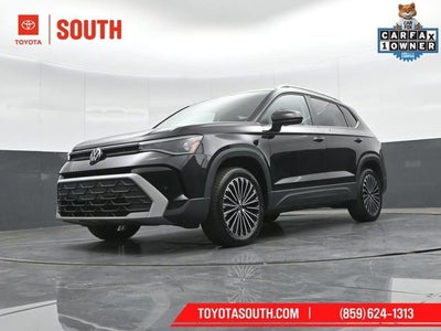 2025 Volkswagen Taos SE