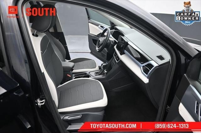 2025 Volkswagen Taos SE