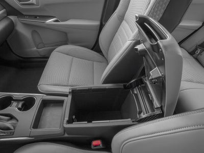 2016 Toyota Camry SE w/Special Edition Pkg