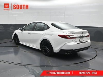 2025 Toyota Camry SE