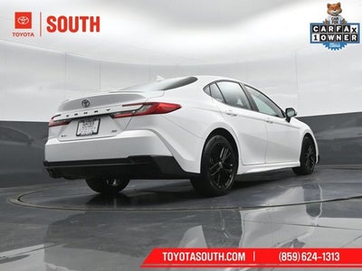2025 Toyota Camry SE