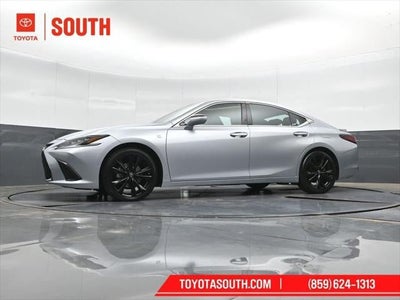 2023 Lexus ES ES 300h F SPORT Handling