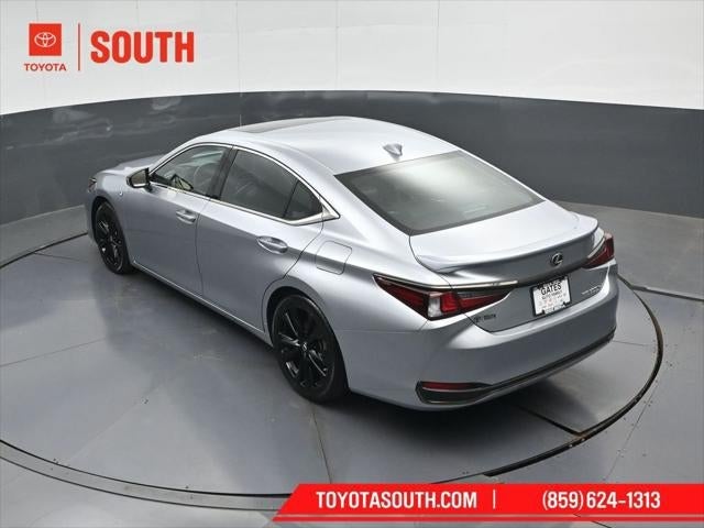 2023 Lexus ES ES 300h F SPORT Handling