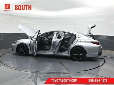 2023 Lexus ES ES 300h F SPORT Handling