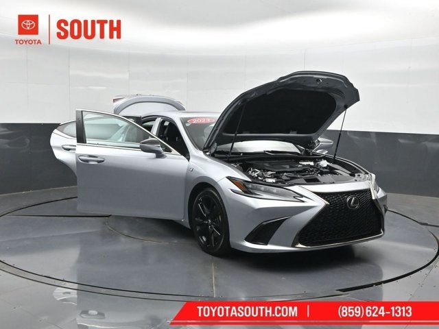 2023 Lexus ES ES 300h F SPORT Handling