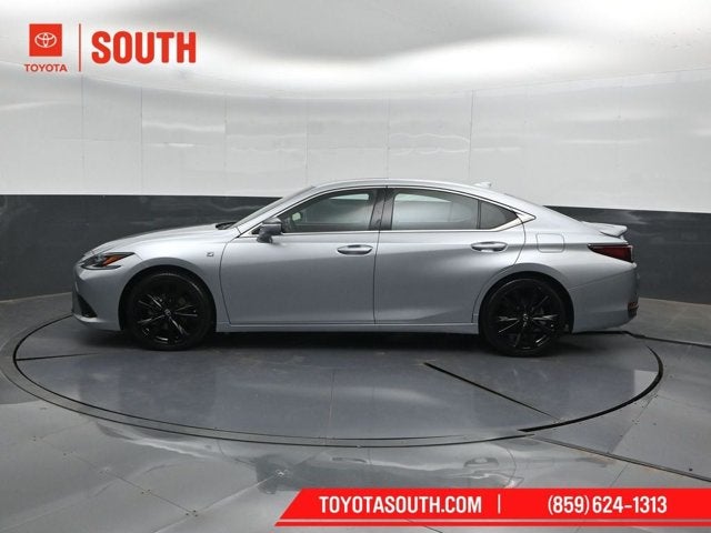 2023 Lexus ES ES 300h F SPORT Handling