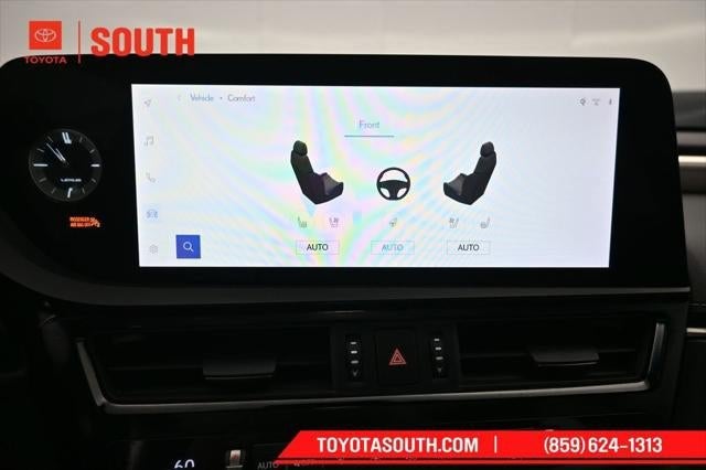2023 Lexus ES ES 300h F SPORT Handling