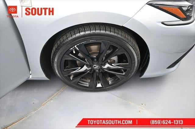 2023 Lexus ES ES 300h F SPORT Handling