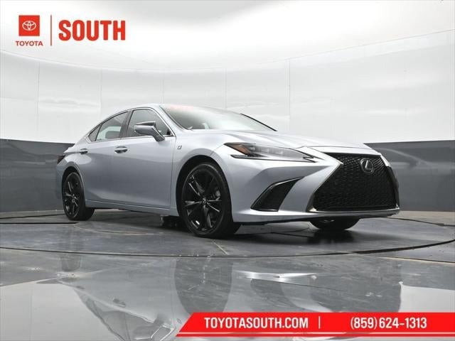 2023 Lexus ES ES 300h F SPORT Handling