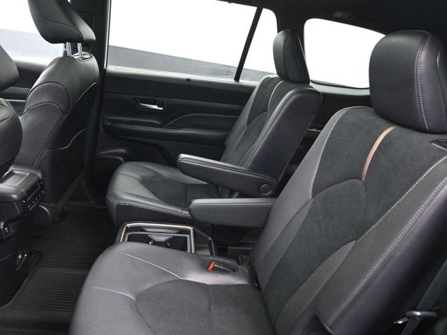 2024 Toyota Grand Highlander Hybrid MAX Platinum