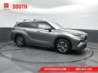 2025 Toyota Highlander Hybrid XLE Nightshade
