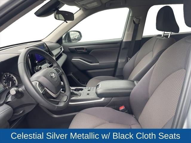 2025 Toyota Highlander XLE