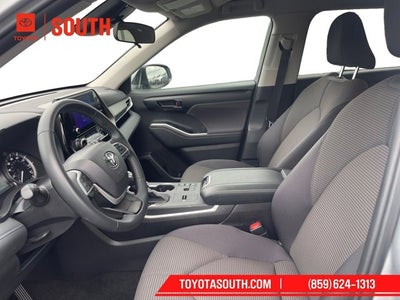 2025 Toyota Highlander XLE