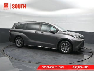 2023 Toyota Sienna XLE