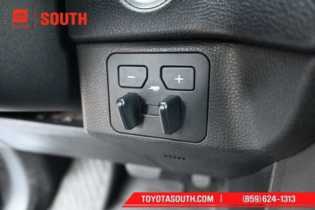 2023 Toyota Tundra 4WD SR5