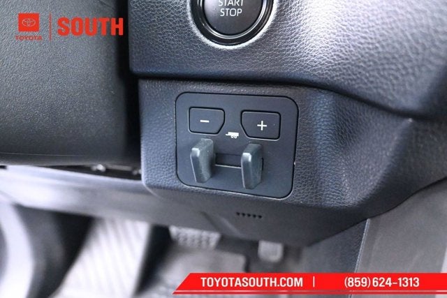 2025 Toyota Tundra 4WD SR5