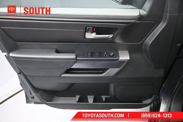 2025 Toyota Tundra 4WD SR5