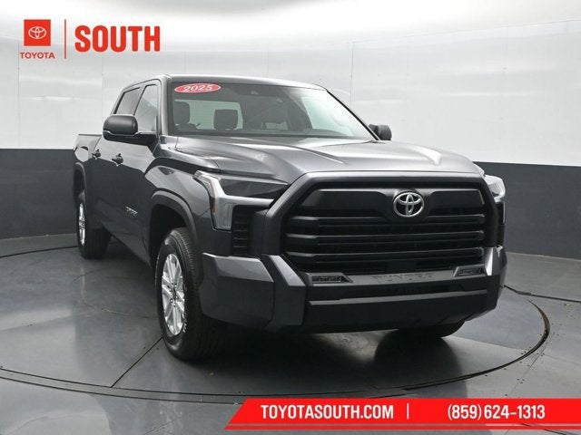 2025 Toyota Tundra 4WD SR5