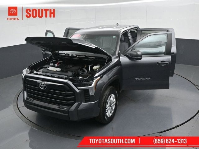 2025 Toyota Tundra 4WD SR5