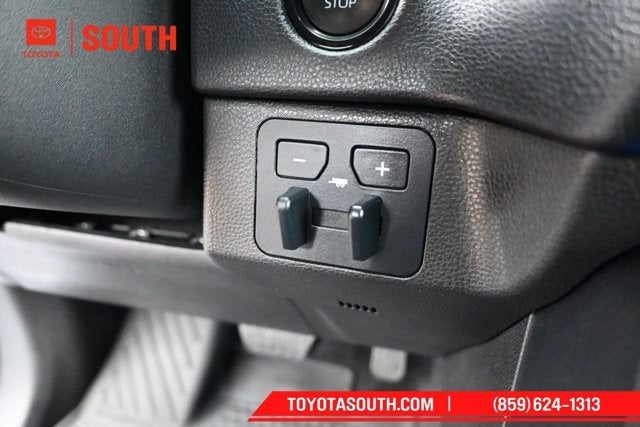 2025 Toyota Tundra 4WD SR5
