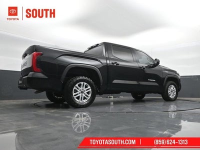 2024 Toyota Tundra 4WD SR5