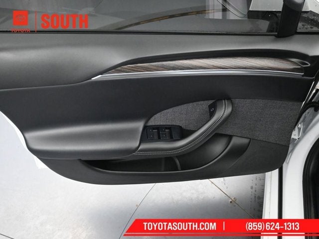 2022 Tesla Model S Base