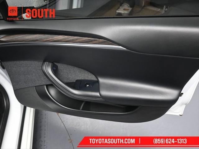 2022 Tesla Model S Base