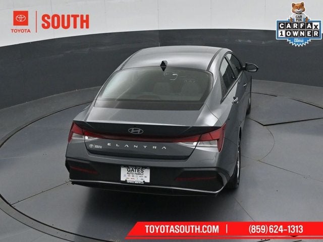 2025 Hyundai Elantra SE