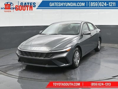 2025 Hyundai Elantra SE